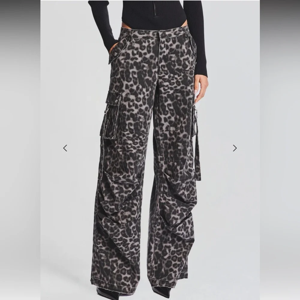 NWT SER.OY.A leopard print cargo low rise pants - 23 - Picture 6 of 9